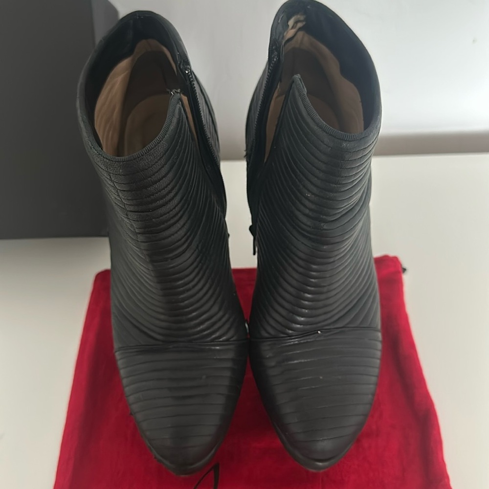 Red Bottom Pumps - Picture 3 of 4
